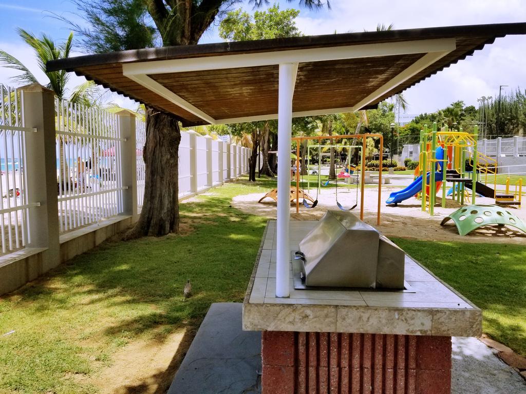 Beachfront Coral Beach Condo サンジョアン エクステリア 写真
